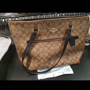 Coach Tote Shoulder Bag (Khaki/Black)Coach Gallery NEW ❌SOLD